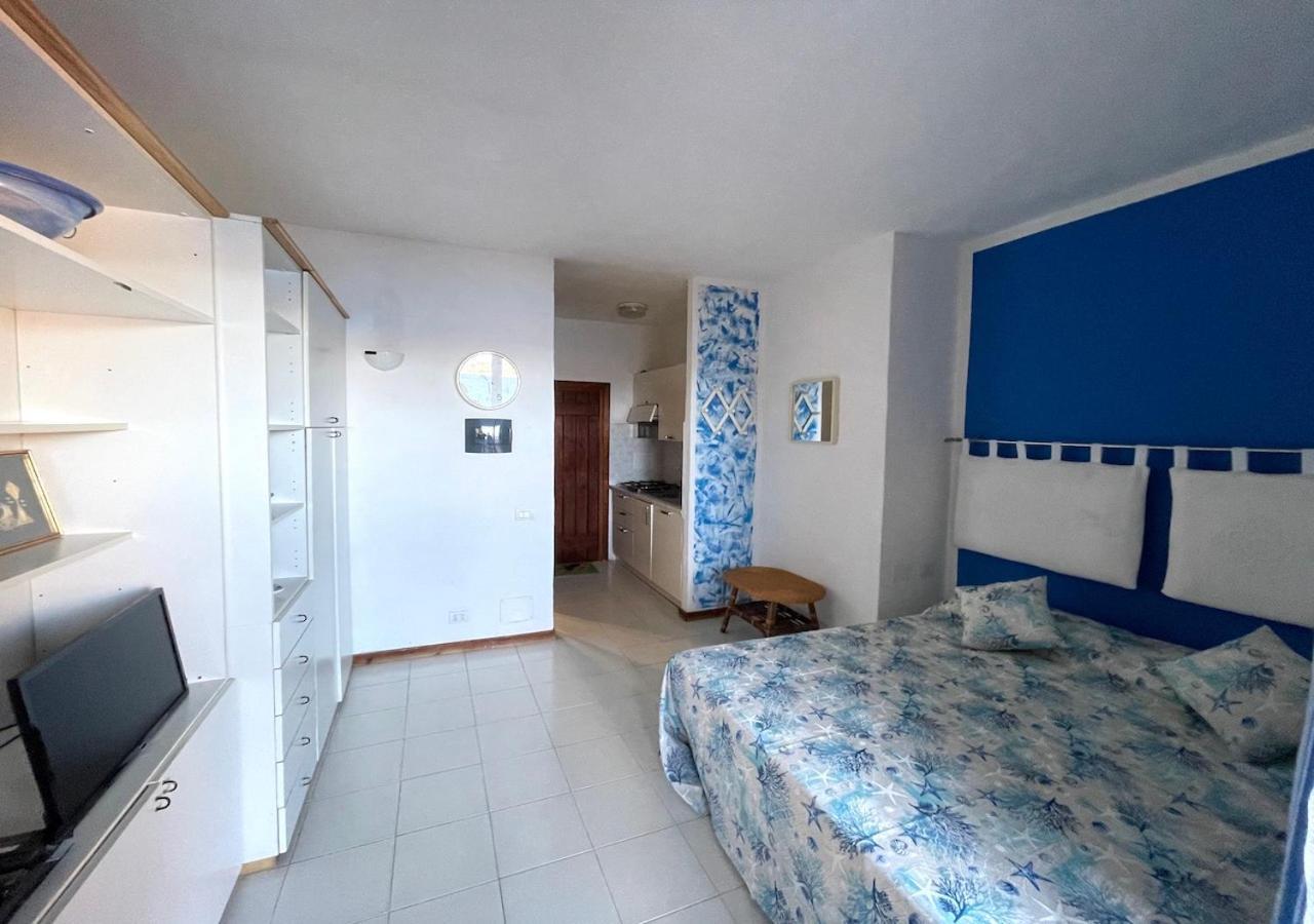 San Teodoro Punta Est Delizioso Monolocale Vista Mare Apartment Екстериор снимка