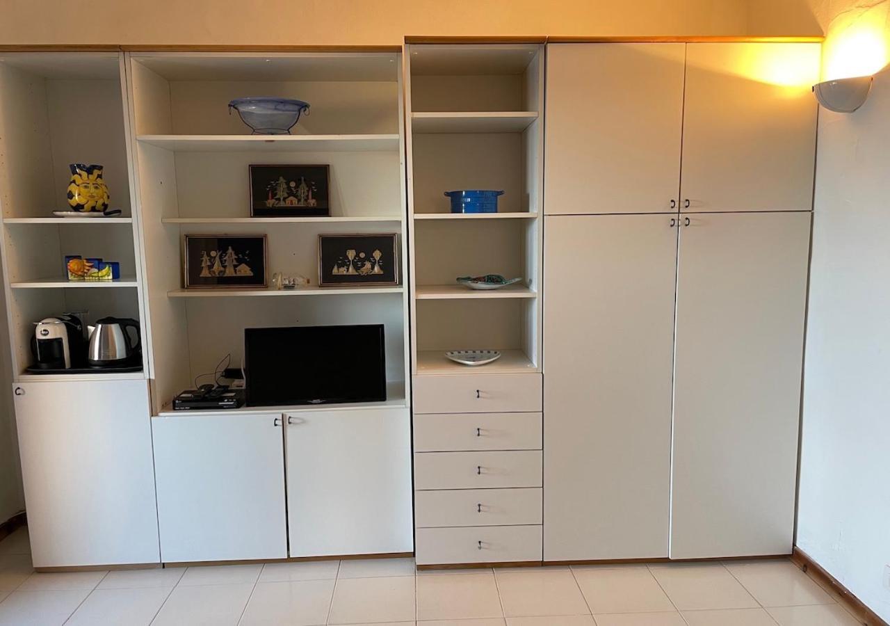 San Teodoro Punta Est Delizioso Monolocale Vista Mare Apartment Екстериор снимка